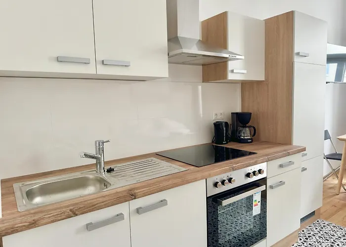 Apartman Stylish Renovated With Free Parking *